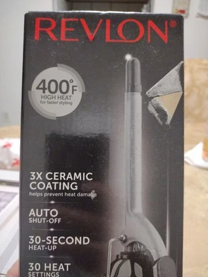 Revlon Perfect Heat 1/2" Ceramic Curling Iron - Image 1 of 4