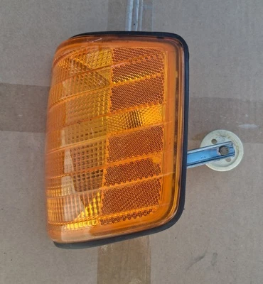 83-93 Mercedes Benz W201 intermitente izquierdo Foto 1 de 3