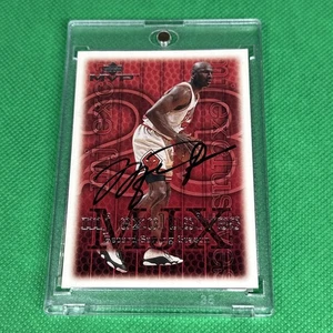 Tarjeta coleccionable autografiada firmada por Michael Jordan con certificado de autenticidad holograma - Imagen 1 de 7