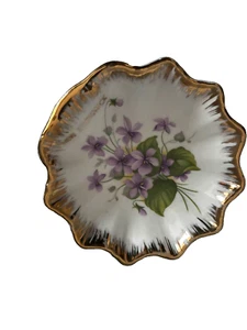 Vintage Souvenir of  New Brunswick Violet small  trinket dish gold trim England - Bild 1 von 4
