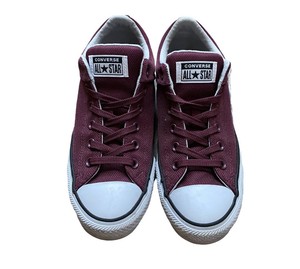 maroon all star converse