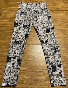 JUSTICE LEGGINGS GIRLS SIZE 10 DOG AND CAT DESIGN ADORABLE - Picture 1 of 5