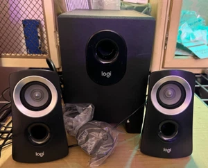 Logitech Z313 2.1 Multimedia Speaker System with Subwoofer - Bild 1 von 7