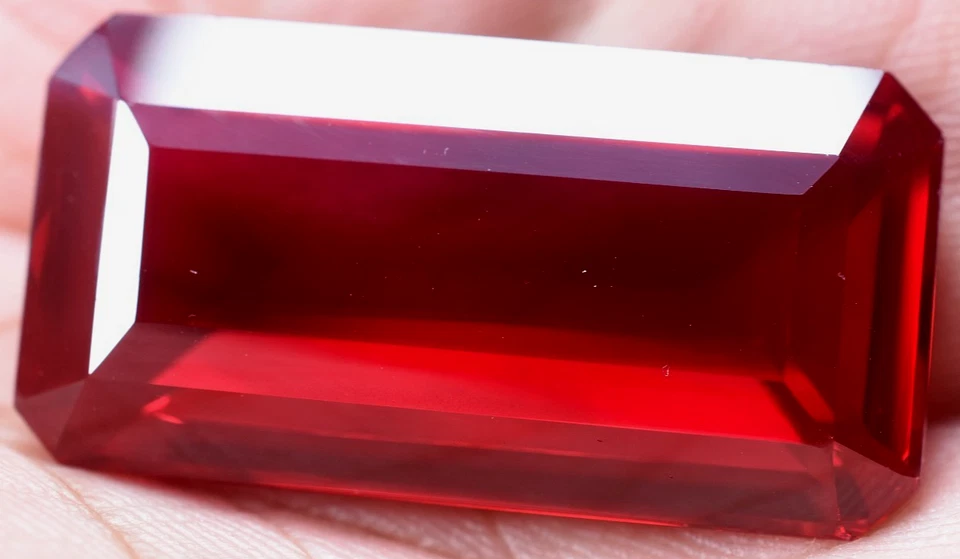 Natural 81.20 Ct Blood Red Ruby Mozambique GGL Certified Loose Gemstone - Image 1 of 4