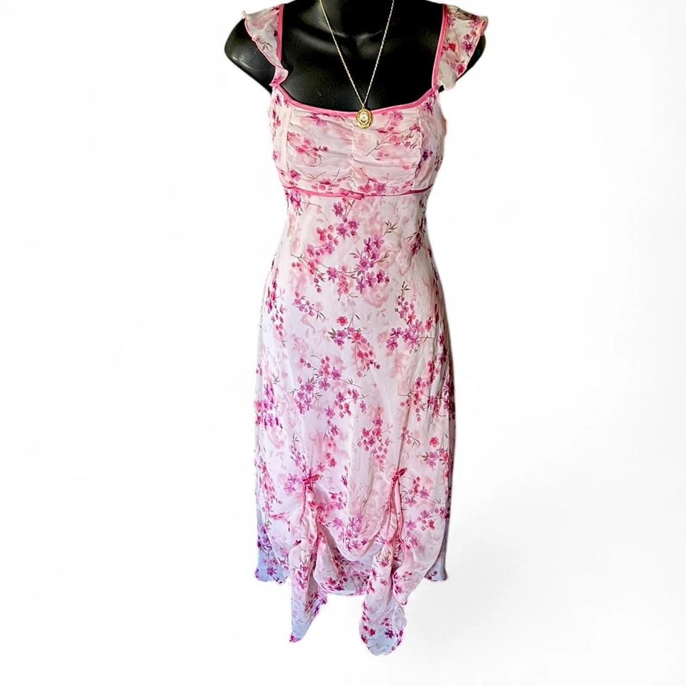 Vestido de fada floral rosa vintage Y2K com bainha de lenço - Imagem 1 de 4