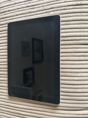 Microsoft Surface Go ￼ - Image 1 of 4