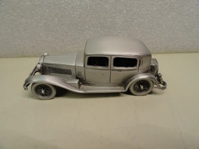1932 Alfa Romeo Danbury Mint Classic Cars World Collection Pewter - Image 1 of 4