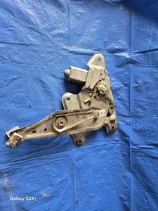 95-97 98 99 00 01 LUMINA LEFT/DRIVER SIDE REAR POWER WINDOW REGULATOR WITH MOTOR - Picture 1 of 2