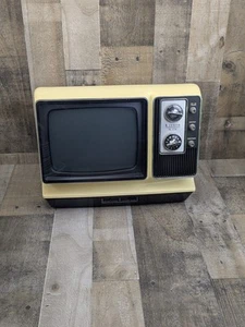 Vintage Zenith 9" AC/DC B&W White TV J092V 9JB1X Flip Knob Antique 1977 - Picture 1 of 13