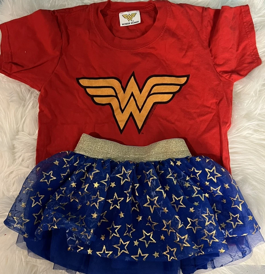 Conjunto de Disfraz de Halloween Mujer Maravilla Niñas - Camiseta y Falda Talla 3 T Foto 1 de 3