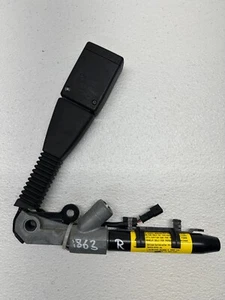 07 14 BMW X5 X5M X6 X6M (E70 E71) RIGHT FRONT PASSENGER SEATBELT BUCKLE RECEIVER - Picture 1 of 15