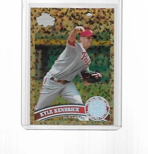 2011 TOPPS BASEBALL GOLD SPARKLE KYLE KENDRICK #341 - Picture 1 of 1