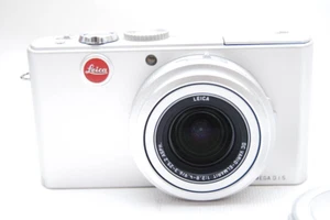 Leica D-LUX 2 Silver Compact Digital Camera w/Battery English Language Used - Picture 1 of 5