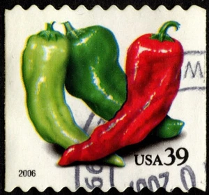 US - 2006 - 39 Cents Red & Green Hot Peppers American Crops Coil #4003 Very Fine - Picture 1 of 1