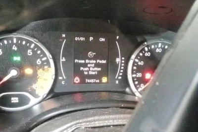 Jeep Renegade OE 2016 velocímetro medidor grupo 74 k millas Foto 1 de 4