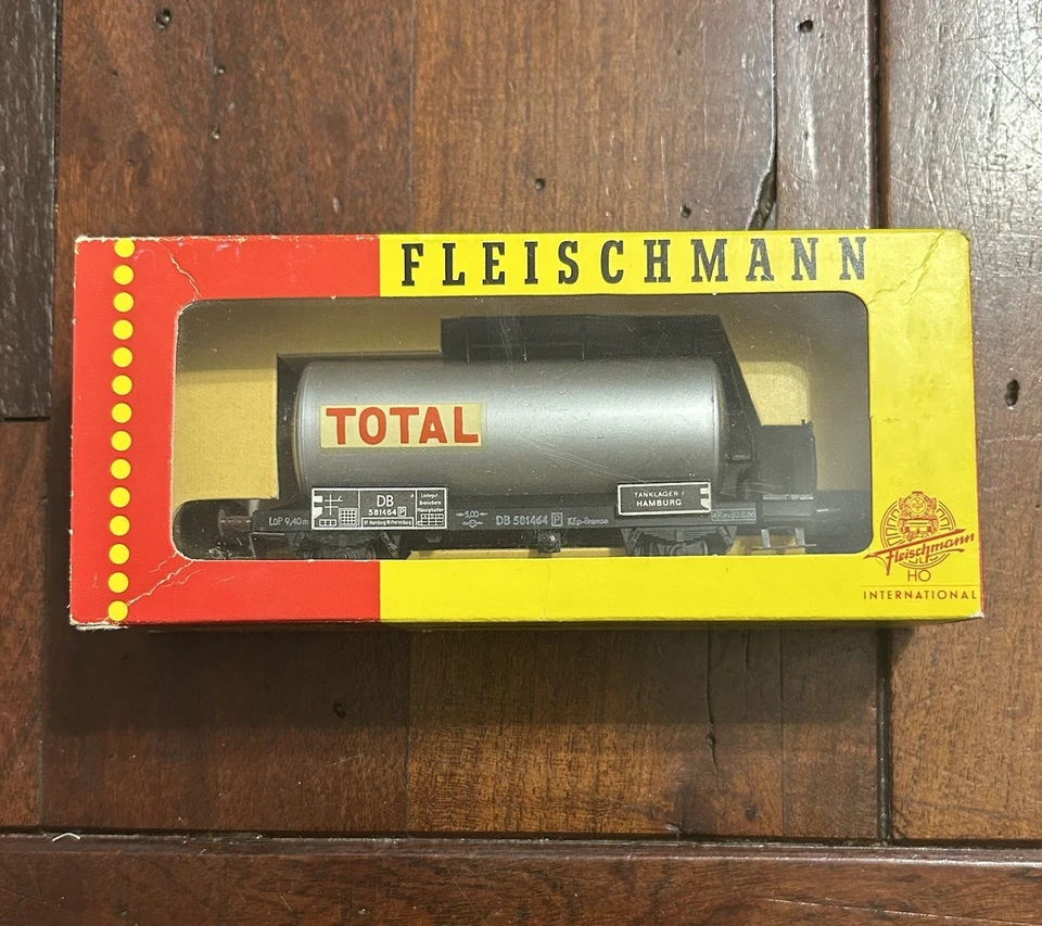 Fleischmann #581464 HO Scale DB Total Tank Car Train In Box - Image 1 of 4