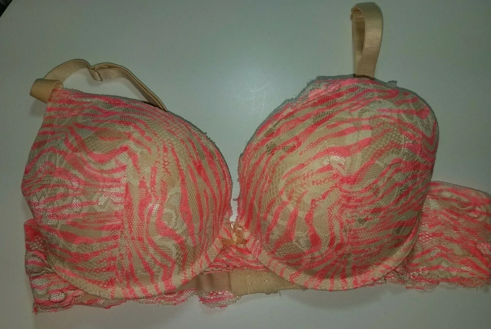 BELLA SUJETADOR PUSH UP ENCAJE - Rosa Estampado Animal Encaje Sobre Desnudo Talla 36B Foto 1 de 4