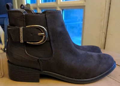 Botín Dolly para mujer Bandolino talla 6 marrón oscuro 200 Foto 1 de 4