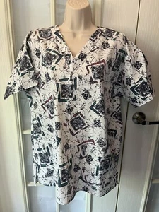 Crest Scrub Top Size Medium - Picture 1 of 2