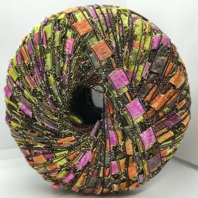 Berlini East Track II #71 Fantasia - Fio de fita escada dourado cintilante 50gr 98yds - Imagem 1 de 4