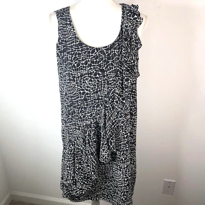 Vestido de seda Kenneth Cole para mujer talla 8 cambio negro blanco con volantes sin mangas modesto Foto 1 de 4