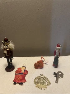 Six Christmas Holiday ornaments and decor - Picture 1 of 4