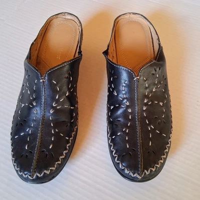Ladies Naturalizer Black Leather Slip-on Mules Size 7 1/2 - Image 1 of 4