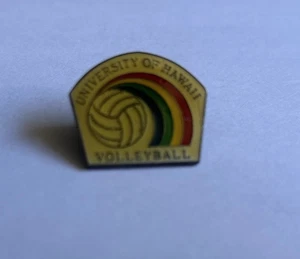 Vintage 80’s University Of Hawaii Volleyball Pin Rare - Bild 1 von 9