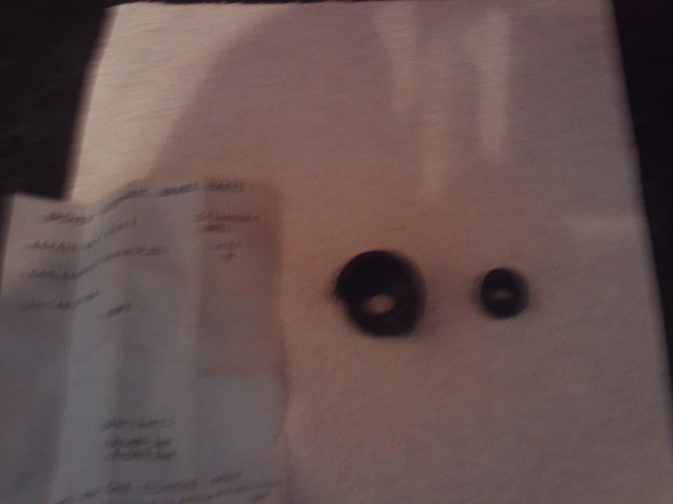  Kits de reparo de cilindros de roda traseira Triumph GT6 - Imagem 1 de 1