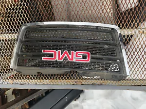 Genuine OEM Grille Grill for 10 11 12 13 14 15 GMC Terrain Take Off 20861706 - Picture 1 of 3