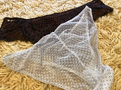 Bragas Free People Cheeky de encaje transparente talla Pequeño Negro Azul Foto 1 de 4