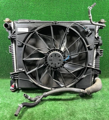 Jeep Grand Cherokee 2016-2022 motor 3,6 L radiador refrigerante de agua/con motor ventilador Foto 1 de 4