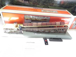LIONEL ACCESSORY - 32996 OPERATING BARREL LOADER  - 0/027- NEW - H1C - Picture 1 of 7