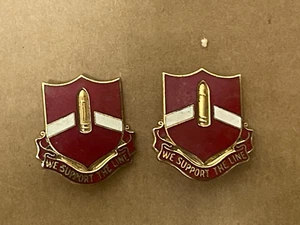 Lot of 2 Vintage WWII US Army 28th Field Artillery Regiment Insignia Crest Pin - Picture 1 of 6