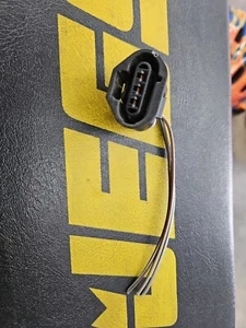 1998-2003 Ford F150 5.4L OEM throttle body connector pigtail 98 99 00 01 02 03 - Picture 1 of 2