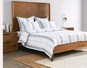 Villa Home Cashmere Blend Queen White And Blue Striped Duvet Cover And 2 Shams - Picture 1 of 5