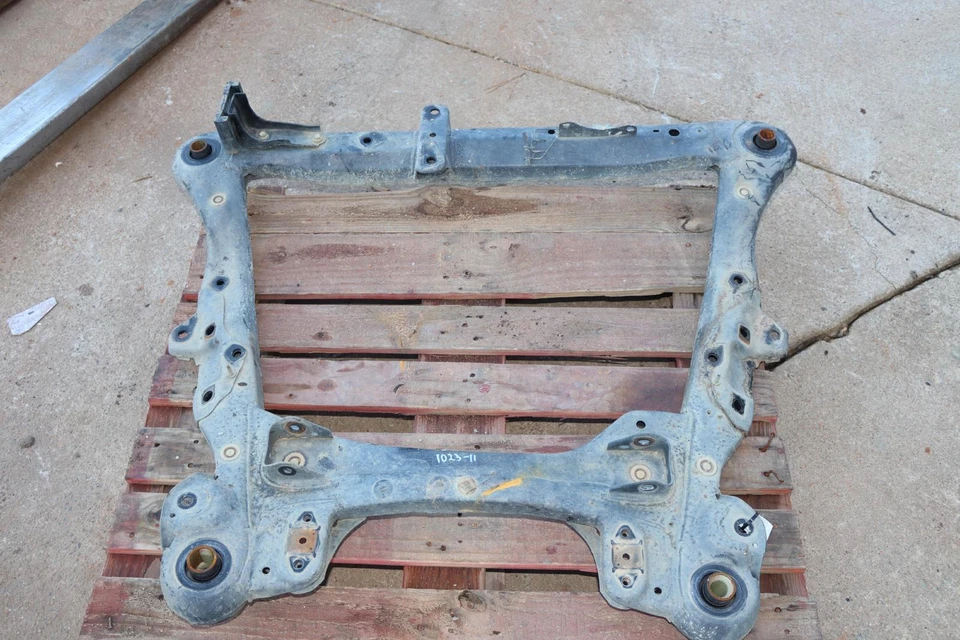 LEXUS ES350 2007-2014 motor delantero cuna suspensión travesaño subchasis OEM Foto 1 de 4