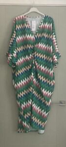 Green Pink White Blue zigzag long top midi dress Pockets size 16 18 20 BNWT