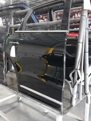 Audi Q5 2016 puerta trasera derecha negra usada OEM 308628 90 k millas Foto 1 de 4