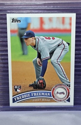 Freddie Freeman RC Novato 2011 Topps Béisbol #145 (Atlanta Braves) Dodgers Foto 1 de 2