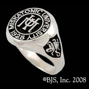 H.P. ANELLO CLASSE UNIVERSITARIA MISKATONIC MISKATONIC, Argento Sterling, Cthulhu 1928 - Foto 1 di 6