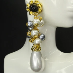 White Pearl Water Drop Earrings Exaggerated Retro Gray Pearl Earrings 33g/One - Picture 1 of 2