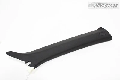 2015-2018 AUDI Q3 ПРАВОЕ ПАССАЖИРСКОЕ БОКОВОЕ ЛОБОВОЕ СТЕКЛО НАКЛАДКА НА СТОЙКУ ОТДЕЛОЧНАЯ ПАНЕЛЬ OEM - Изображение 1 из 4