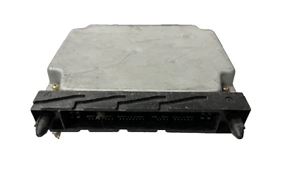 Módulo de control del motor Volvo serie 60 2001-2002 ECM ECU OEM MB0797008831 Foto 1 de 4