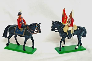 Vintage Britains Lead Figures Life Guard Standard Bearer & Queen Elizabeth II - Picture 1 of 9