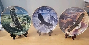 Juego de 3 platos de porcelana Franklin Mint Heirloom edición limitada águila calva - Imagen 1 de 7
