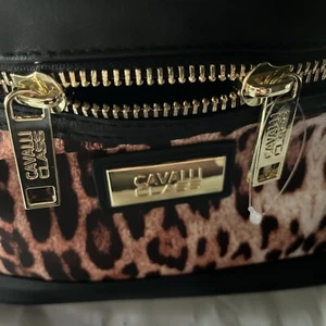 NWT LEOPARD CAVALLI Class By Roberto Cavalli Cosmetic Bag - Picture 1 of 6