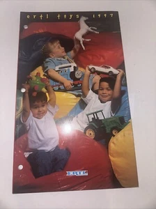 ERTL Catalog 1997 - Toy Catalog Colorful 68 Pages - Imagen 1 de 3