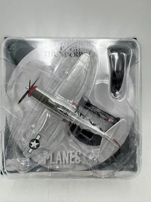 DIE CAST 1/72 " P-47D THUNDERBOLT " AEREO DELLA II GUERRA HACHETTE - Immagine 1 di 2