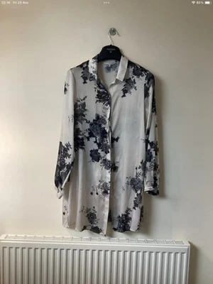 John Rocha Women's Tunic Blouse Grey Floral, Size 14 In Very Good Condition - Image 1 of 4